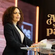 A cada seis passos | Palavra de Vida e Fé