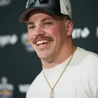 Hour 1 - Davis Alexander practicing + CFL play-by-play announcer Dustin Neilson joins