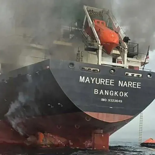 Vì sao giá dầu thế giới vẫn leo thang dù 32 quốc gia cùng tung ra 400 triệu thùng dầu thô?