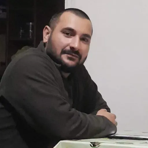 "ცხენის ჭიხვინით იგებდნენ შვილების სიკვდილს დედები..." - პოეტი გიორგი რამაზაშვილი