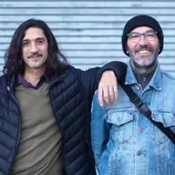 Buenos Muchachos en Búsqueda en Vivo