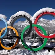 Viskuplākā Latvijas delegācija, medaļu cerības un olimpiskā hokeja šarms. LSM sporta raidieraksta epizode #1