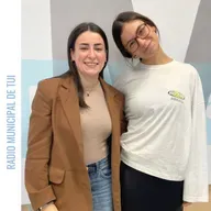 Ent. Iria Rey e Carla Martínez, da Asociación Entroido de Pexegueiro | Andaina de Samaín