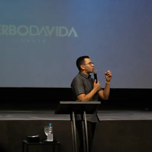 Confiança em Deus - Guilherme Vila Nova