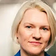 Mairéad Ní Mhaoilchiaráin ó sheomra na Nuachta.