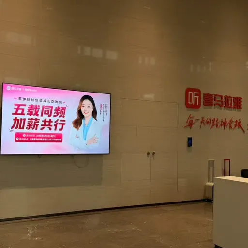 20260603股市收评：科技权重领涨指数。震荡周期