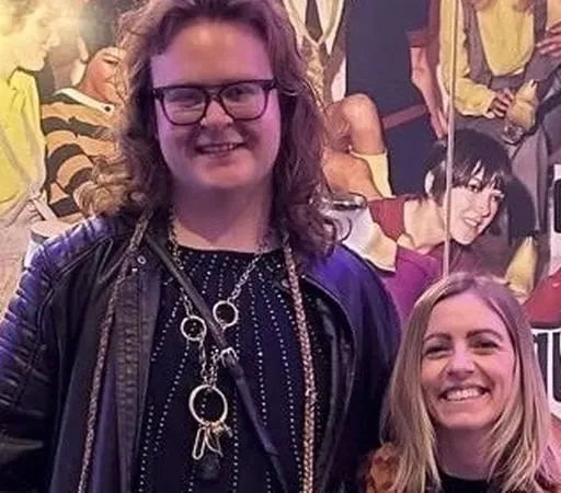 Sexy Tadhg, ceoltóir, amhránaí agus fashionista.