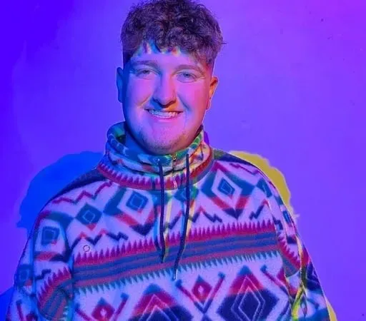 Barry Ó Siochrú, lucht leanúna na gceoldhrámaí.