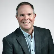 How Leaders Should Navigate Challenges and Opportunities in Multigenerational Teams in 2026