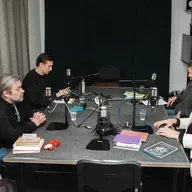 Ko lasa vēsturnieki, un kā šis laiks varētu tikt ierakstīts vēsturē?