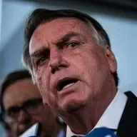 'Ainda Estou Aqui' e 'Democracia': defesa de Bolsonaro pede a Moraes para abater pena lendo livros