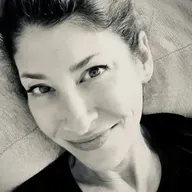 Filmmaker Elena Neuman on Resilience: “Looking Up” Documentary