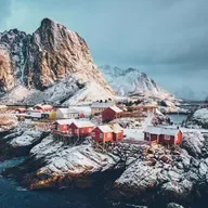 Co-ordiNations vs the Network State: Greenland and the Schism in Global Vision -  with Dr Andrea Leiter