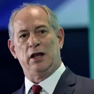Ciro Gomes formaliza filiação ao PSDB