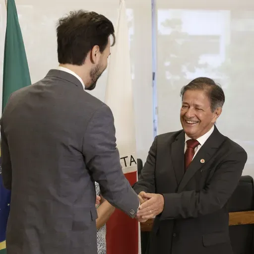 Carlos Pimenta volta à ALMG e fortalece bancada do Norte de Minas