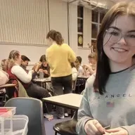 Maggie Ní Dhubhshláin, uachtarán ar an gCumann Cróiseála agus Cniotála.