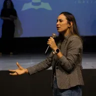 Congregar para preservar a Fé - Dalila Vila Nova
