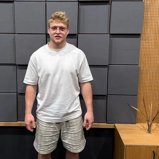 Apvienot profesionālo sportu ar pilna laika darbu. Pieredzē dalās bobslejists Mairis Kļava