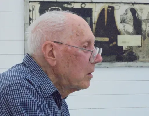 Rakstīšanai vajag brīvu galvu. Stāsts par gleznotāju un dramaturgu Raimondu Staprānu