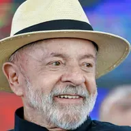 'Hoje é o dia sagrado da soberania', diz Lula em reação ao tarifaço dos EUA
