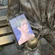 Máquinas como Eu - Ian McEwan 