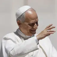 «De Francisco a Leão», com Joana Viana Lopes - Emissão 03-05-2026