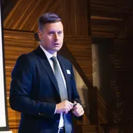 27.10.25 Tööstusuudised eetris. Tööstusminister: meie majandus vajab tarka tööstust