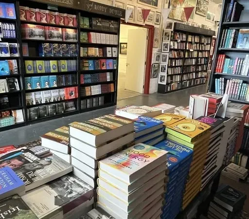 Tom Kenny, ó Siopa Leabhar Uí Chonnaith.