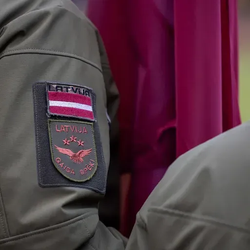 Kas motivē jauniešus brīvprātīgi pieteikties Valsts aizsardzības dienestam?