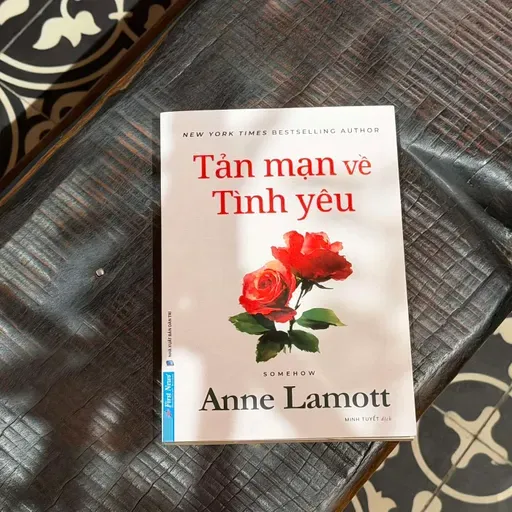 Tản mạn về tình yêu’ - Tình yêu giản dị như một lát bánh mì vừa quý giá như một viên kim cương