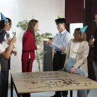 Svētku laiks darba vietā: kā pamanīt personāla vēlmes un vajadzības