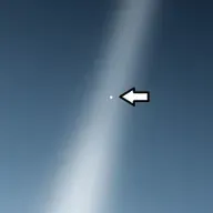 🌎 نقطۀ آبی پریده‌رنگ 🌍