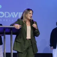 Lançar de novo - Fabiana Cavalcanti