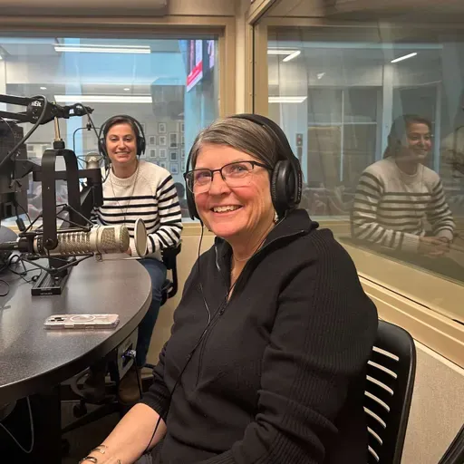 Mountain lions, birds, and bears - oh my! - with Dr. Erika Elswick