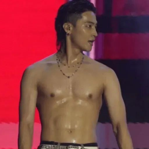 “He Needs A Bra!” 3rd Gen Idol’s Sexy Wet & Wild ”WATERBOMB” Performance Becomes A Hot Topic