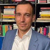 Васил Терзиев: "Грозно е хора като Делян Пеевски да раздават задачи на премиера и на министри."