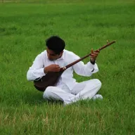 آواهای کمشنیده از دیروز تا امروز • ایمان صادقزاده