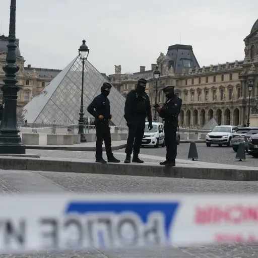 How thieves pulled off the Louvre jewel heist in minutes