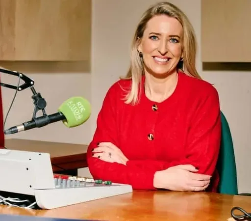 Caoimhe Ní Chonchoille ó Sheomra na Nuachta.
