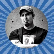 Steve McGinnis promotes horror comics at Brantford Comic Con