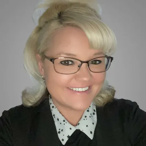 Cosmic Radio Interview with Dr. Sarah Castro Wallace from NASA's JSC