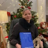 “Homo Novus grāmata” – festivāla 30 gadu jubilejas izdevums. Iepazīstina Gundega Laiviņa