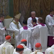 Papa Leão XIV celebra primeira missa do pontificado para encerrar conclave