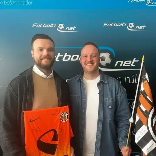 Niðurtalningin - Skála í kampavíni af öðru tilefni í sumar