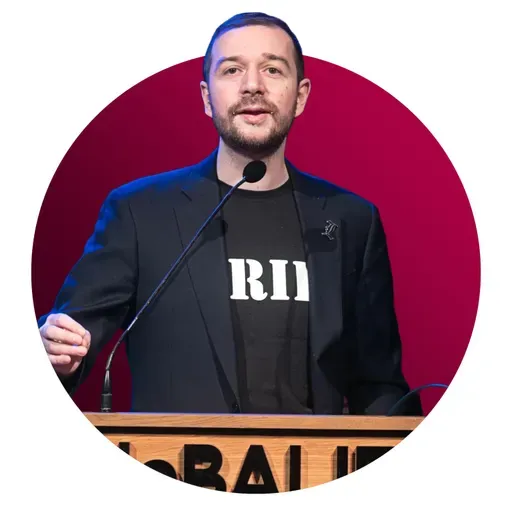 Stevan Dojčinović, urednik Krika, u Amsterdamu: Vučić nema plan protiv studentskih protesta