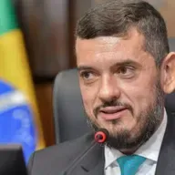 CCJ da Alerj adia análise da prisão de Rodrigo Bacellar para segunda-feira (08)