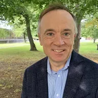 Tús Áite: 17 Nollaig 2025