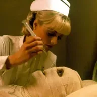 'Muertos y enterrados' con Rubén Sánches Trigos: la perfecta definición de terror de culto de los 80
