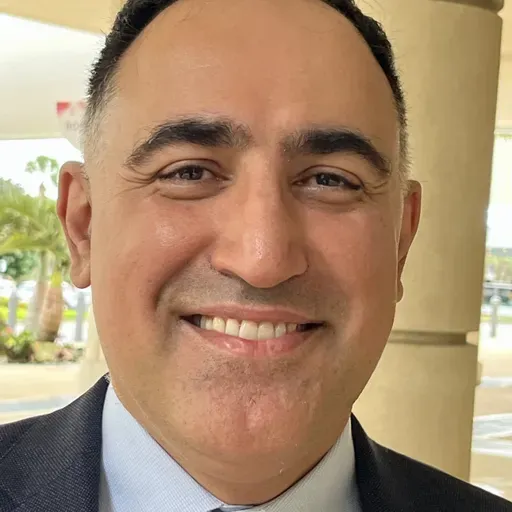 Amir Fathi MD; ASH 2025: Paradigm Study Finds Young, Fit Adults with Acute Myeloid Leukemia Do Better with Gentler Azacitidine/Venetoclax Initial Therapy