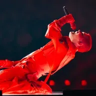 ESC Update täglich: Er sieht rot - Mitfavorit Belgien scheitert im Semi